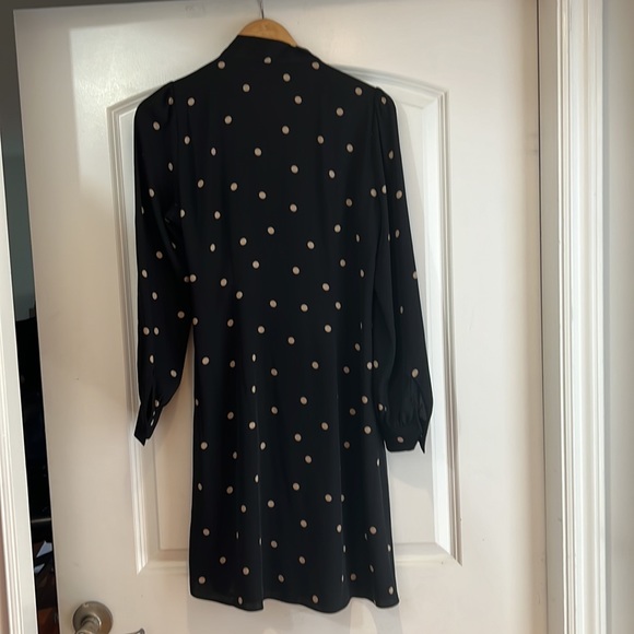 RW&CO polka dot dress loose fit with neck tie and size zipper. Size M Like new - Picture 4 of 15